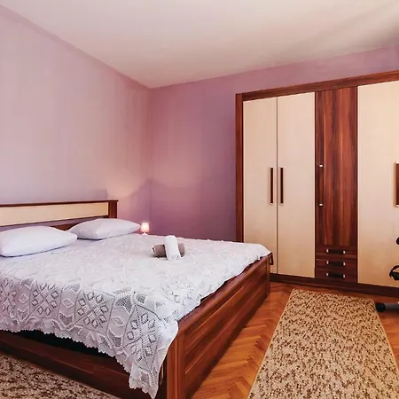 Apartamento Two-bedroom In Zadar